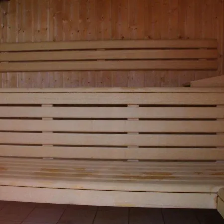 In With Heated Pool Feriehus *